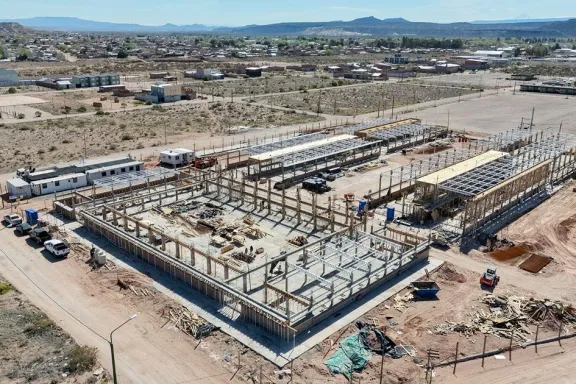 la-epet-24-de-rincon-de-los-sauces-avanza-al-50-en-su-constr