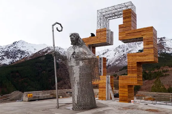 el-sagrado-corazon-de-jesus-en-huinganco-entra-en-su-recta-f
