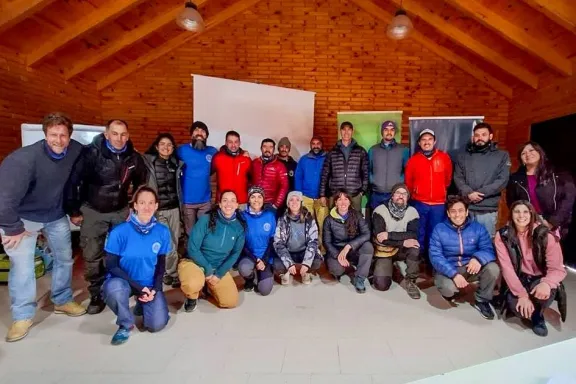primeros-auxilios-en-la-montana-capacitan-a-guias-turisticos