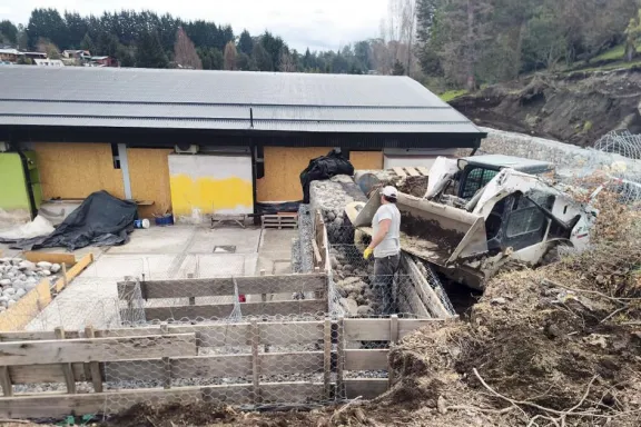 escuela-infantil-n82-de-villa-la-angostura-avanza-en-obras-d