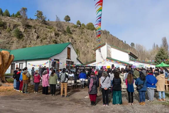 escuela-centenaria-de-san-martin-de-los-andes-tendra-1015-me