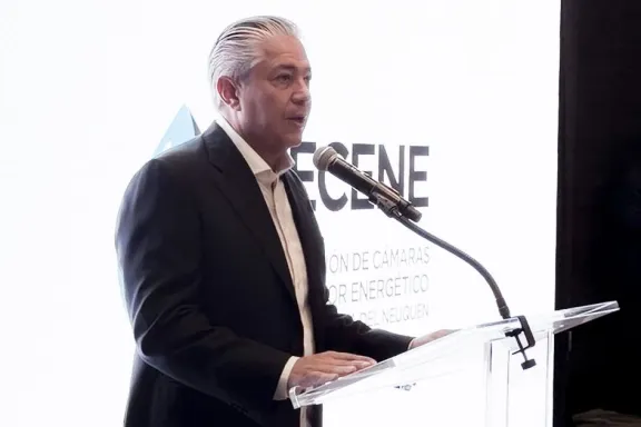 figueroa-en-houston-vaca-muerta-le-aporta-mil-millones-de-do
