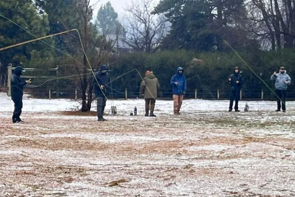 fututos-guias-de-pesca-deportiva-se-capacitaron-en-el-rio-ch
