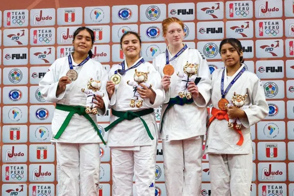 judo-neuquino-en-lo-mas-alto-oro-y-dos-bronces-en-el-sudamer