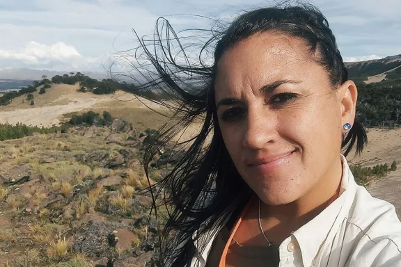 la-guardaparque-que-cuida-los-pehuenes-de-villa-pehuenia-la-