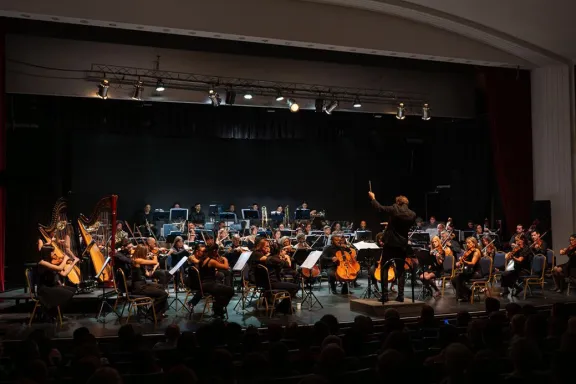 la-orquesta-sinfonica-del-neuquen-trae-un-concierto-de-metal