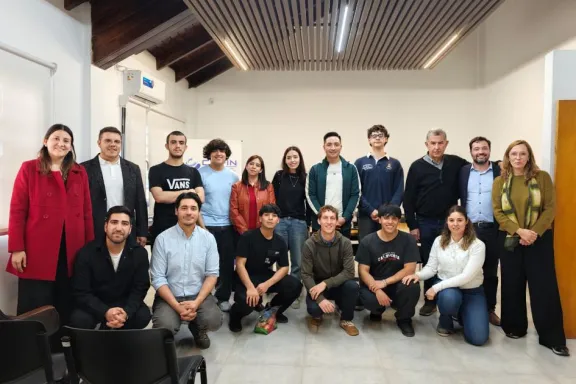 tres-escuelas-tecnicas-neuquinas-ganan-industria-inspira-con