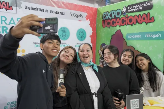 la-expovocacional-arranco-2026-en-el-norte-neuquino-con-2400