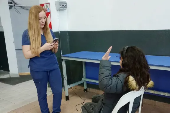 mas-de-200-anteojos-entregados-en-campana-de-salud-visual-y-