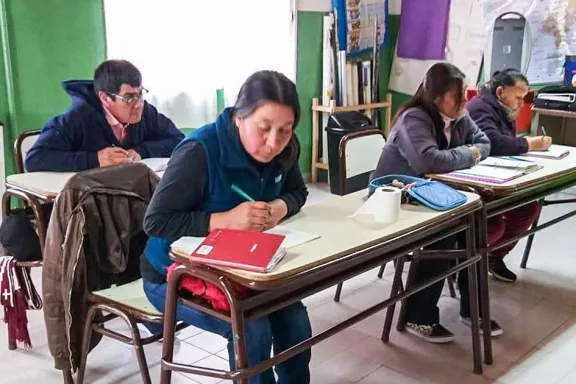 mas-de-11-mil-neuquinos-retomaron-sus-estudios-en-educacion-