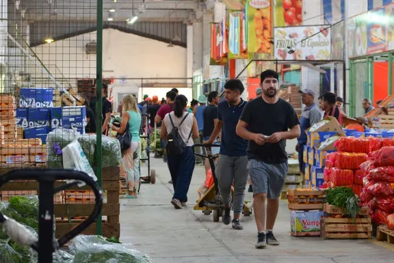el-mercado-concentrador-de-neuquen-cambia-sus-horarios-para-