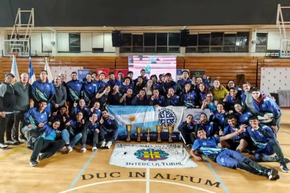 la-unco-triunfa-en-los-primeros-juegos-interuniversitarios-b