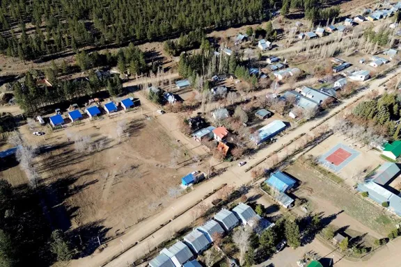 el-alto-neuquen-suma-13-viviendas-nuevas-y-red-de-gas-y-luz-