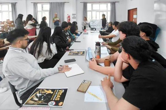 estudiantes-neuquinos-lideran-proyectos-de-seguridad-vial-co