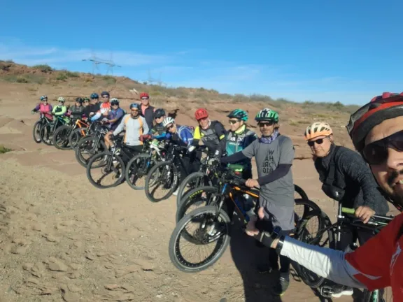 cicloturismo-y-big-sup-en-villa-el-chocon-una-jornada-de-mul