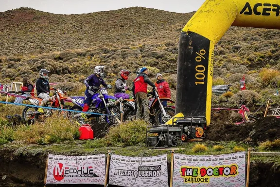 el-enduro-lleno-san-martin-de-los-andes-en-plena-temporada-b