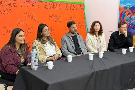 jovenes-de-la-patagonia-se-reunen-en-neuquen-para-disenar-po