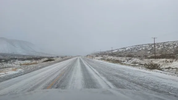 rutas-intransitables-y-pino-hachado-cerrado-por-la-nieve-en-