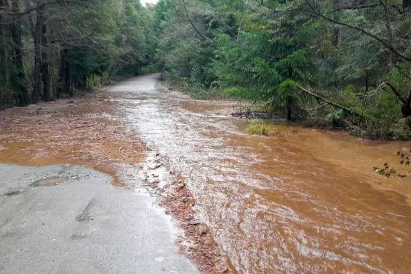 vialidad-neuquen-cortes-de-ruta-en-el-sur-por-anegamientos-y