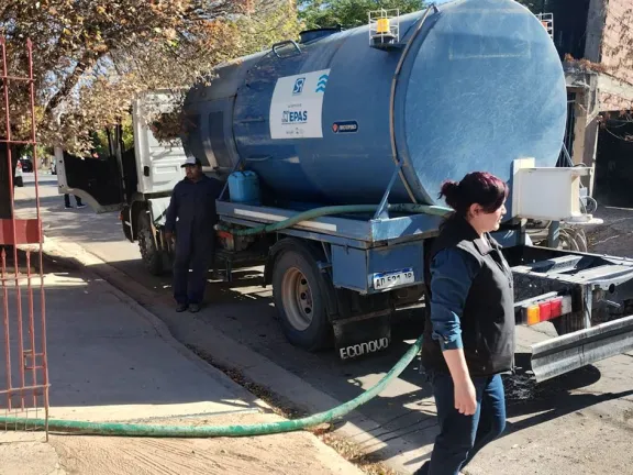 corte-de-agua-en-barrio-el-progreso-el-epas-trabaja-para-res