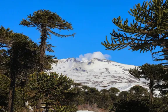 el-volcan-copahue-competira-en-el-certamen-internacional-mon