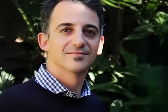 nicolas-navio-el-enologo-que-lleva-el-arte-vitivinicola-neuq