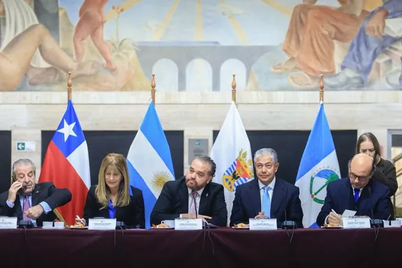 neuquen-y-biobio-aceleran-integracion-200-km-de-rutas-y-gas-