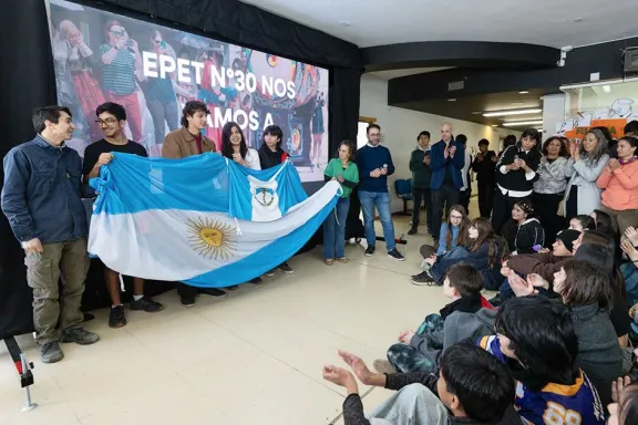 cinco-estudiantes-neuquinos-viajaran-a-corea-del-sur-a-compe