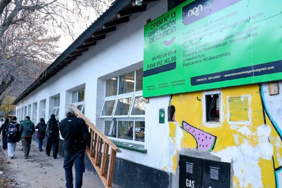 el-cpem-13-de-san-martin-de-los-andes-suma-aulas-y-banos-con