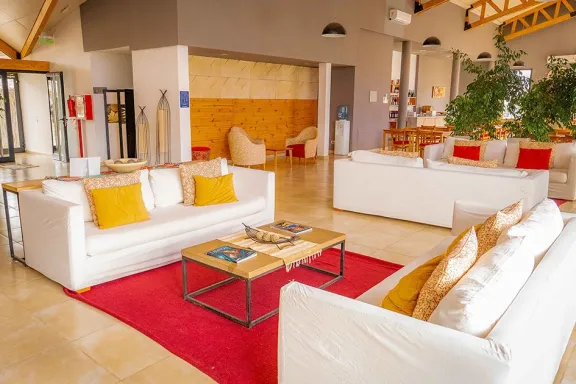 neuquen-lanza-descuento-del-30-en-energia-para-hoteles-y-res
