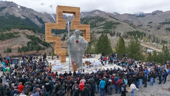 neuquen-inaugura-el-sagrado-corazon-de-jesus-en-huinganco-e-