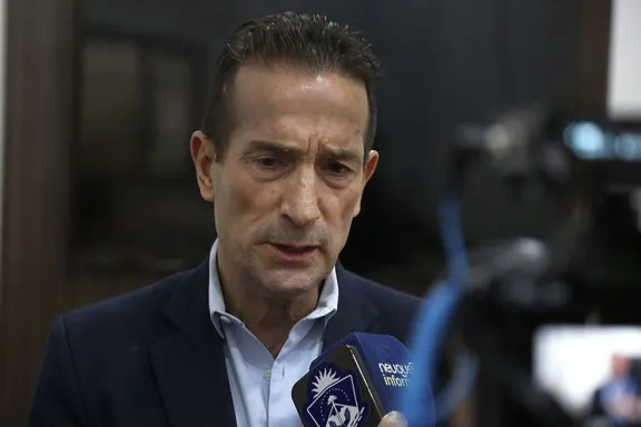 neuquen-ofrece-la-paritaria-de-mayor-proteccion-a-nivel-naci