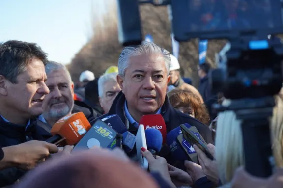 figueroa-viaja-a-nacion-con-agenda-defensiva-zona-fria-rutas