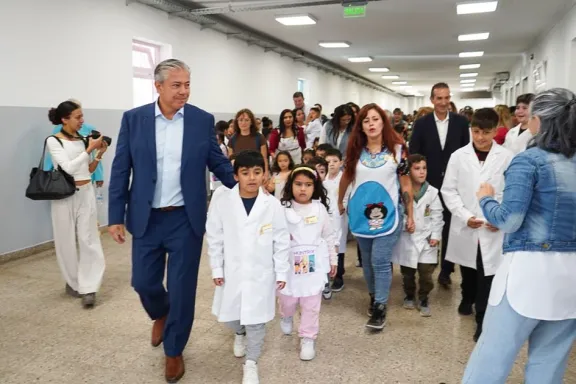 la-escuela-primaria-101-de-neuquen-capital-estreno-edificio-