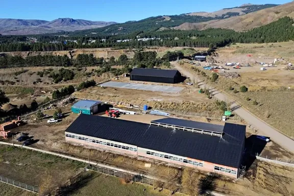 figueroa-multiplico-las-escuelas-en-san-martin-de-los-andes-