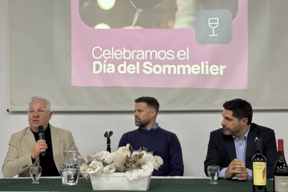 neuquen-lanzo-el-embajador-del-vino-neuquino-en-el-dia-del-s