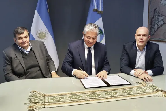 provincia-financiara-32-cuadras-de-pavimento-en-centenario-c