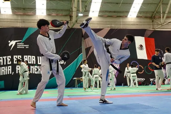 el-taekwondista-neuquino-acuna-va-a-europa-con-el-espiritu-d